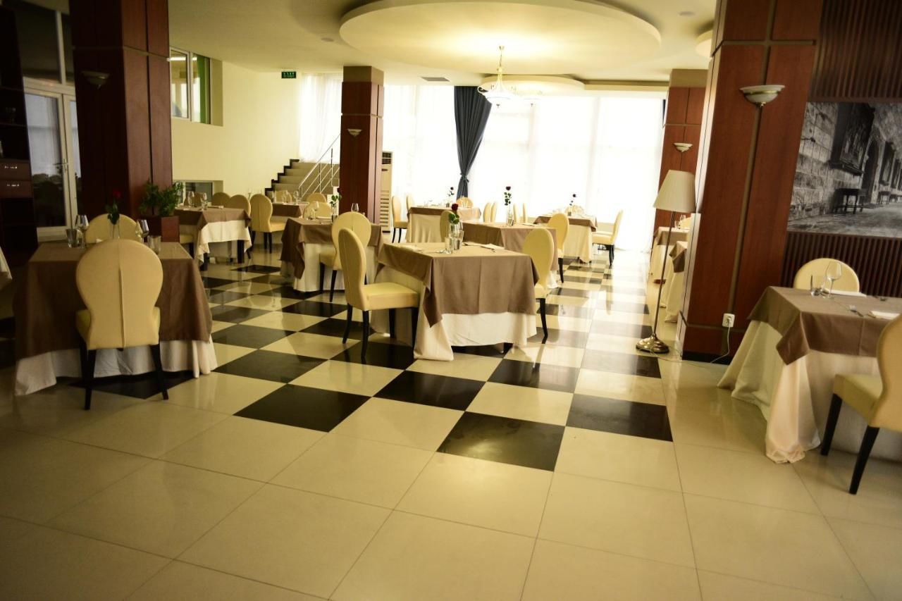 Курортные отели Afrodita Resort & SPA Бэиле-Еркулане-43